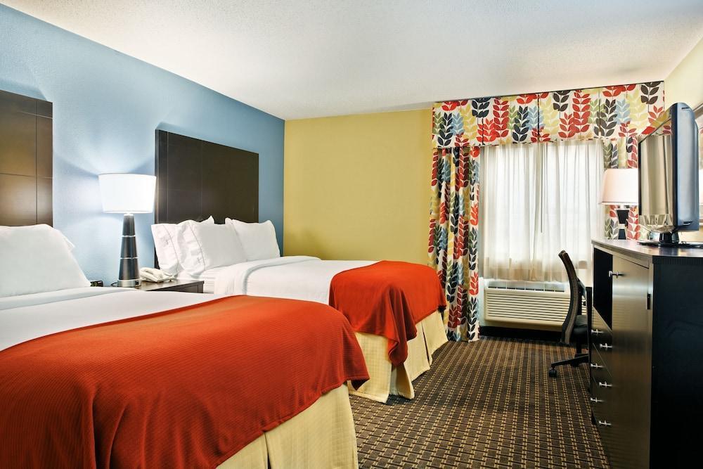 Holiday Inn Express Hotel Fort Campbell-Oak Grove By Ihg Экстерьер фото
